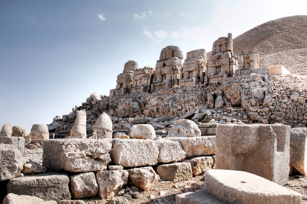 Nemrut Dağı: Gün Doğumu mu, Gün Batımı mı?